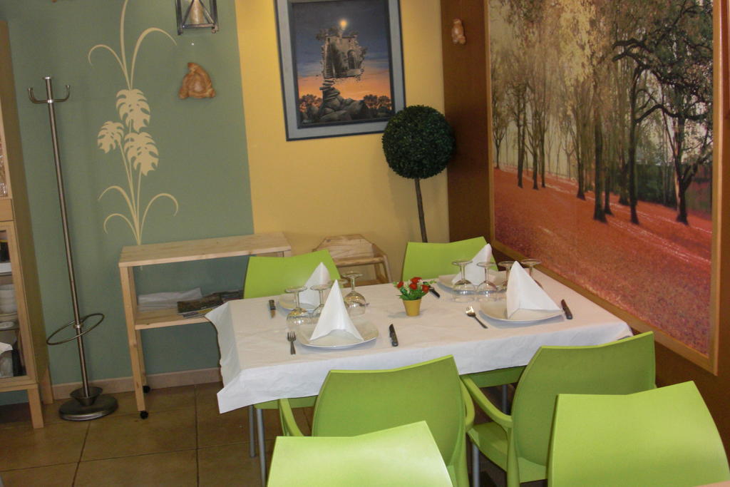 Ca La Conxita Hostal & Restaurante Otel La Vajol Dış mekan fotoğraf